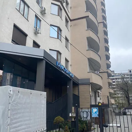 Lev Tolstoi 74 New One + Living Chisinau